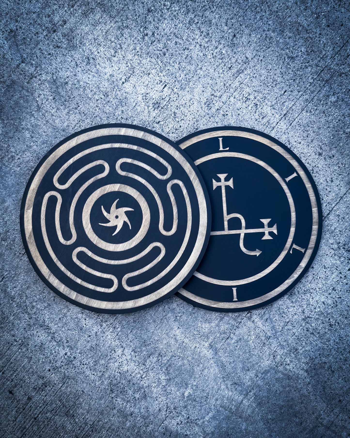 Wheel of Hecate Sigil Altar Tile